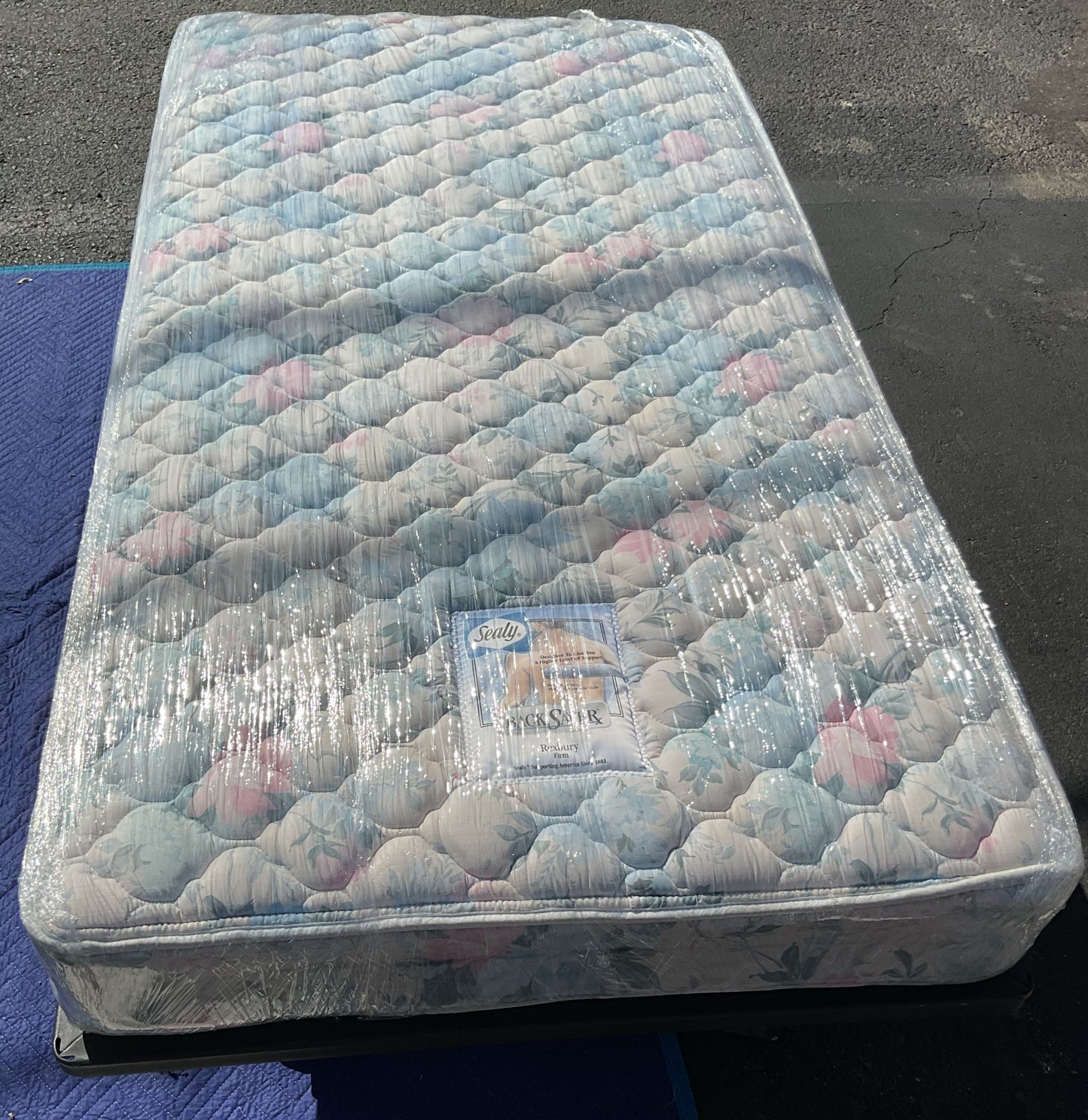 Metal Pop up with Twin Day Bed (B159)