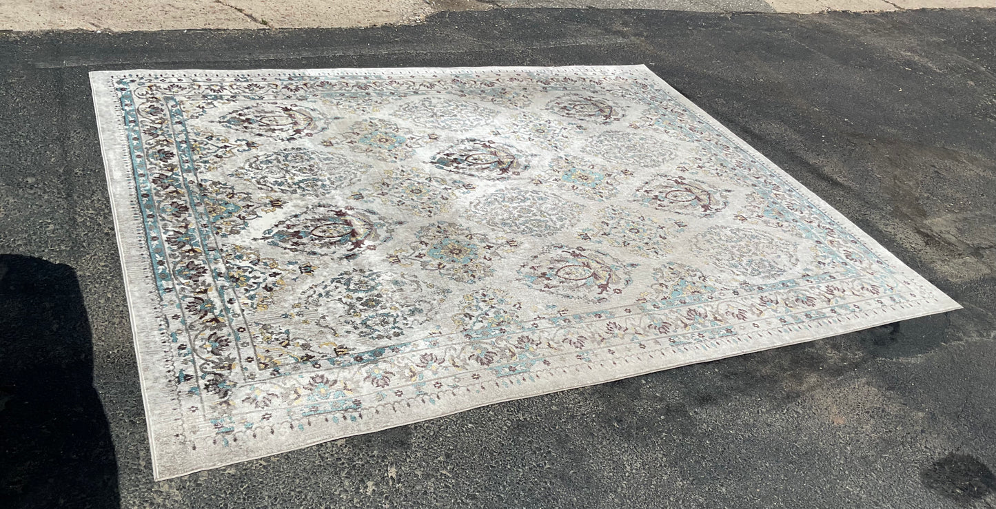 Carmen Barton Ivory Area Rug (R083)