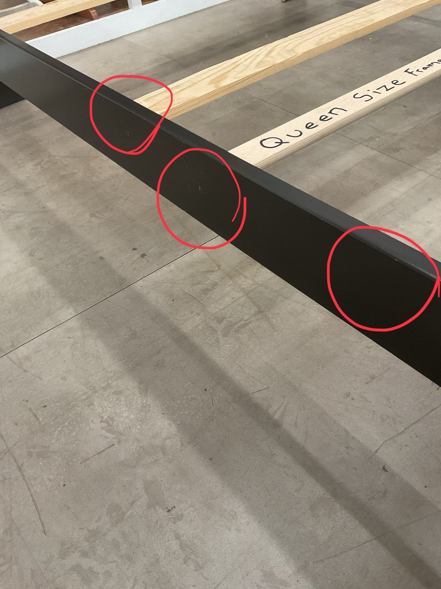 2x Queen Frame (B225)