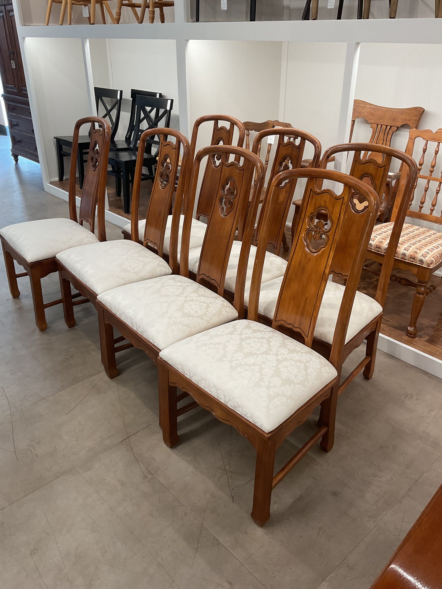 Behemoth Mystique Dining Set (8 chairs/2 leafs)