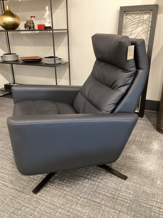 American leather cirrus comfort recliner (FB)