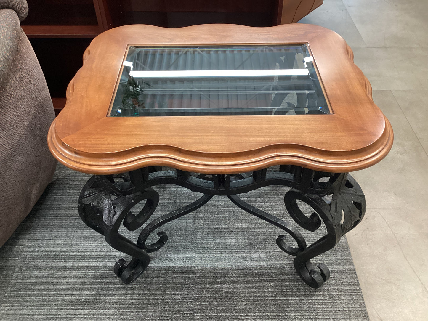 Hard Elegance Side Table