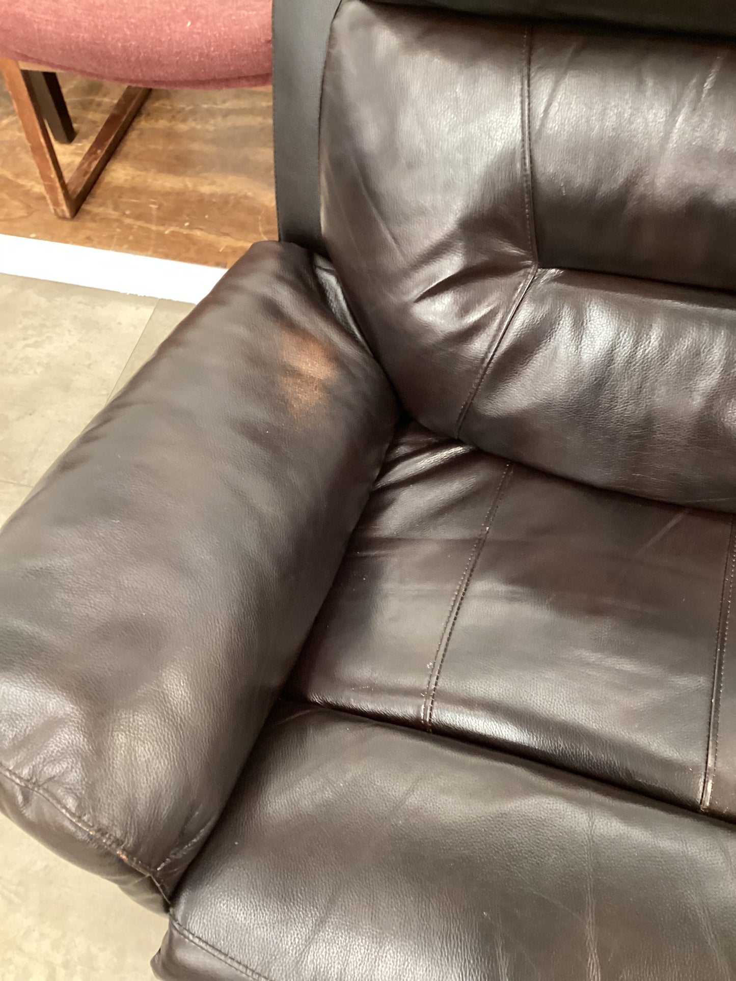Double Leather Recliner.