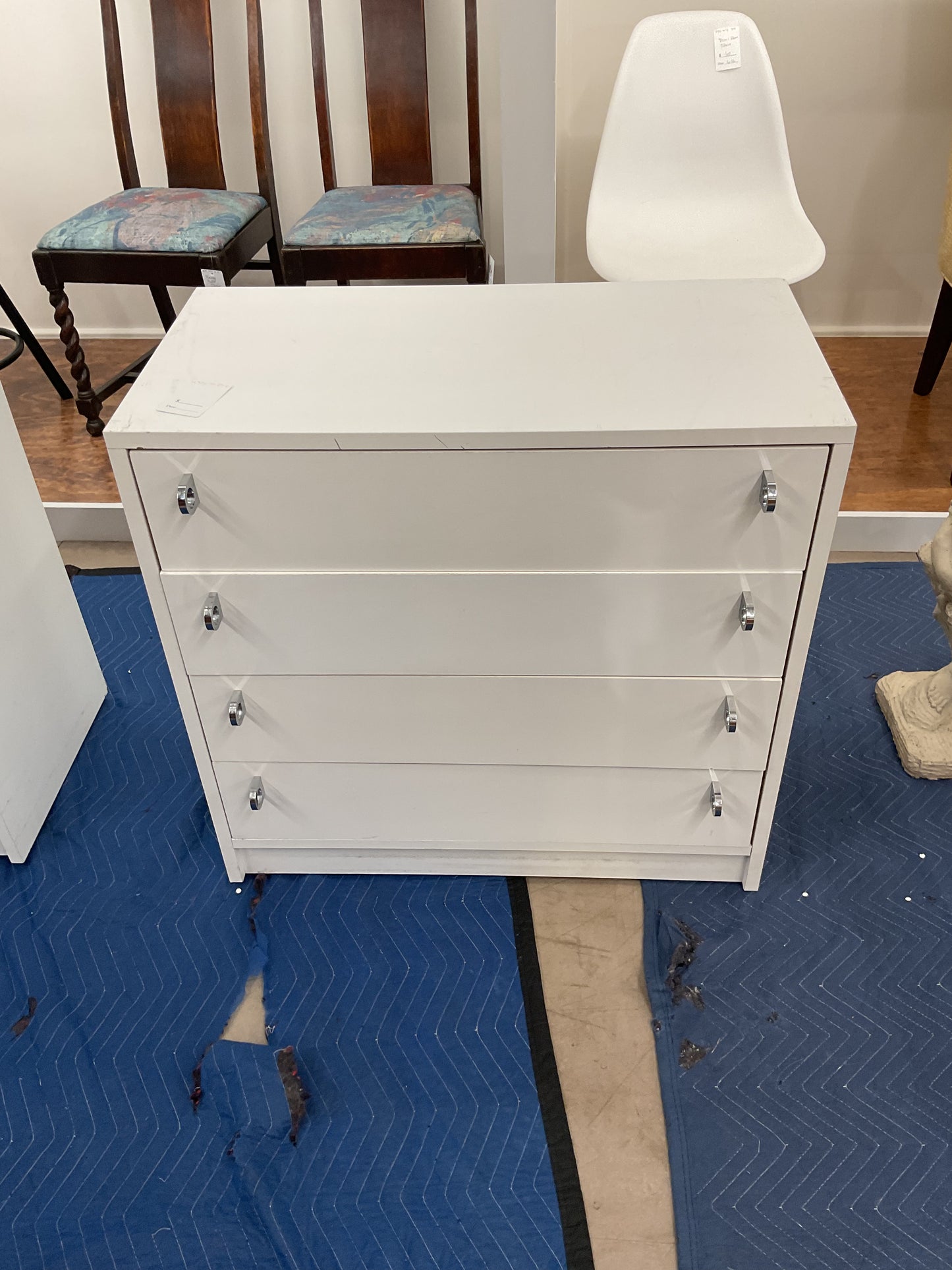 “Knuckles” Dresser