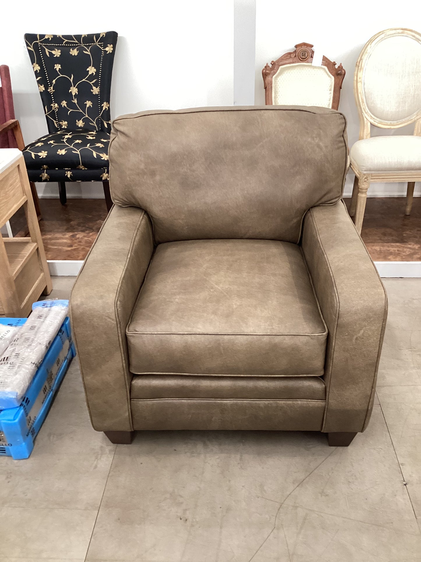 Smith Brothers Mocha Chair