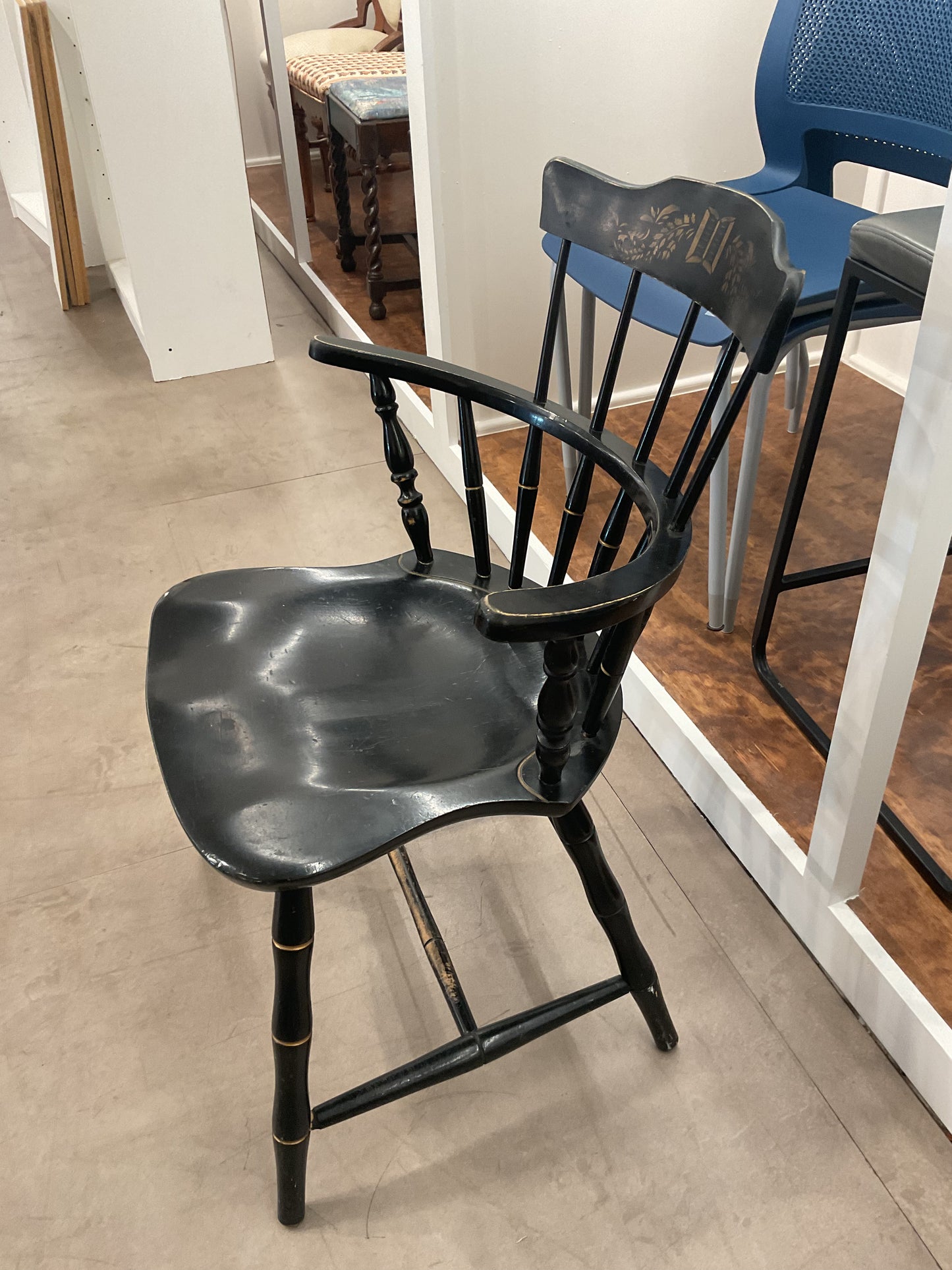 Black/Gold Accent Chair