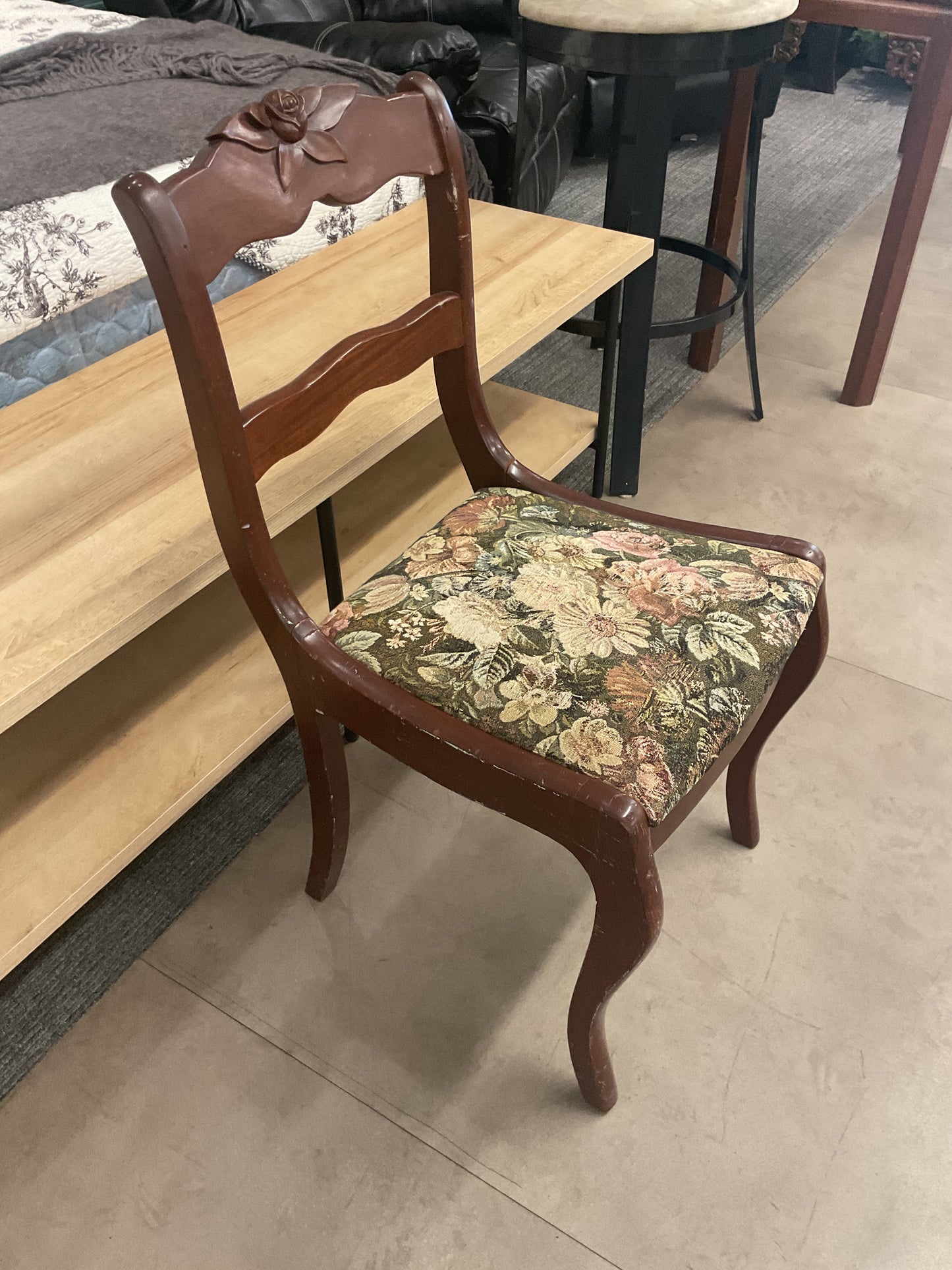 Rose Back Accent Chair