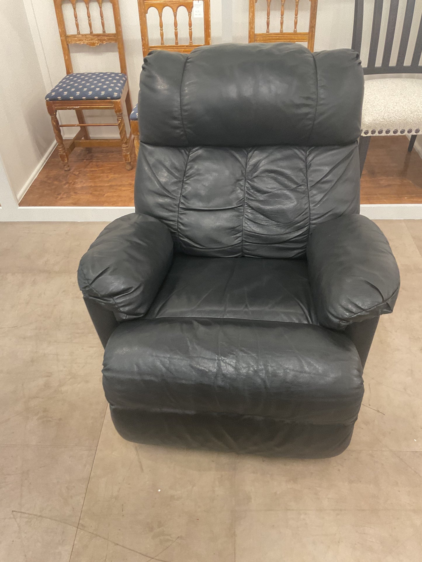 Deep Black Recliner