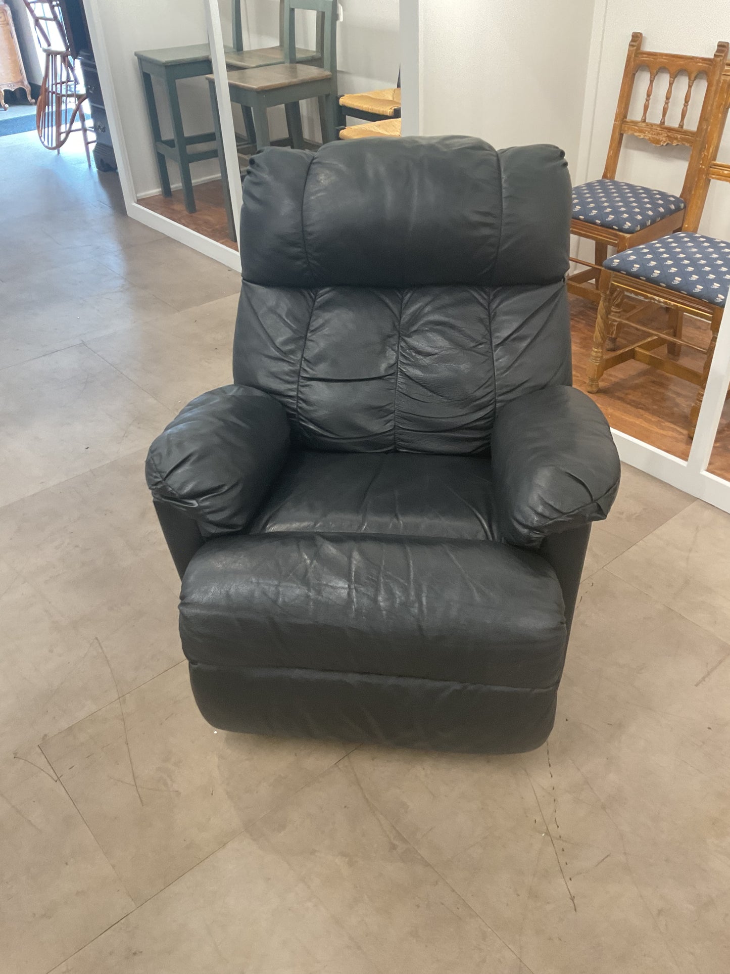 Deep Black Recliner