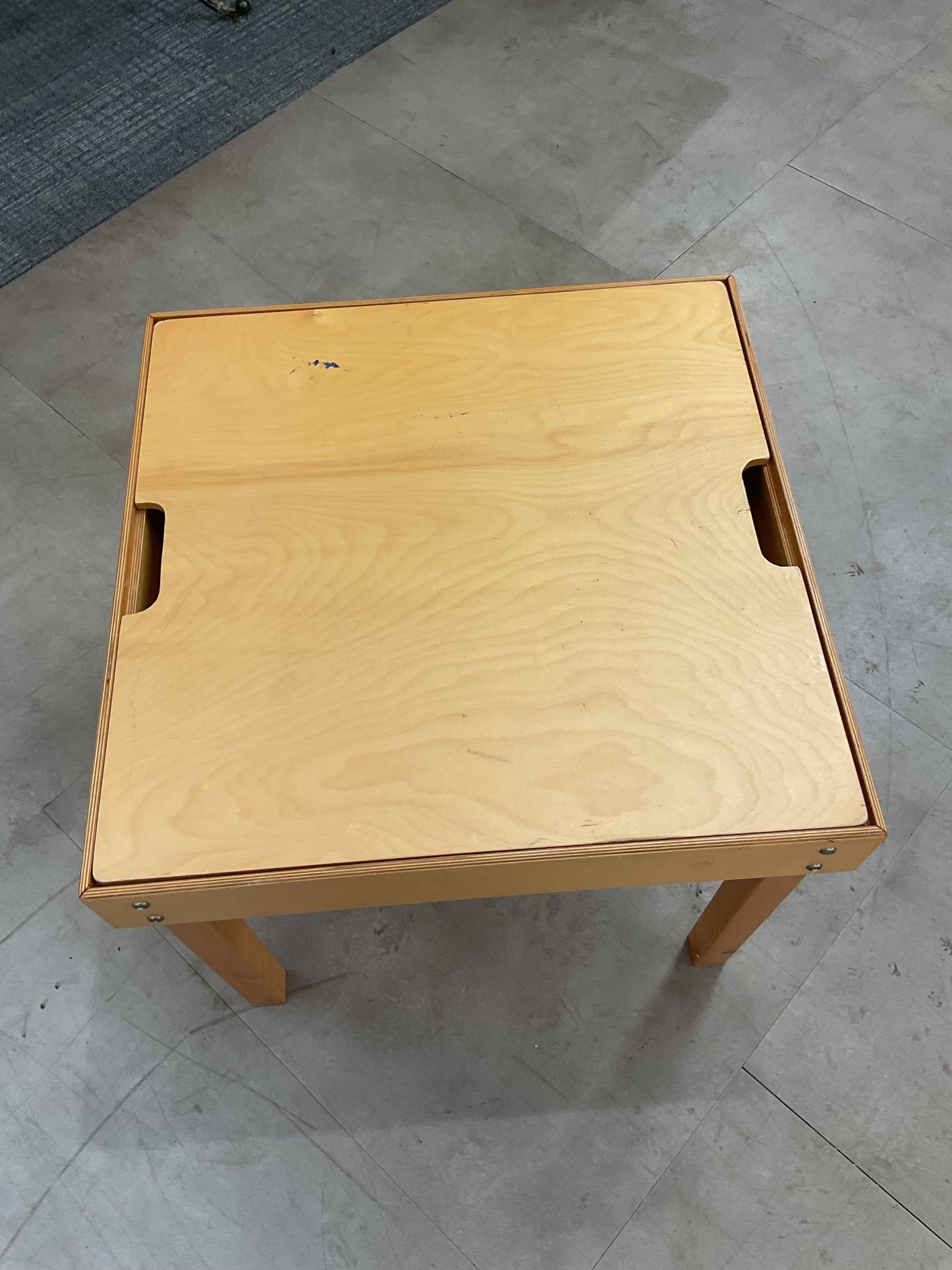 Lego Table