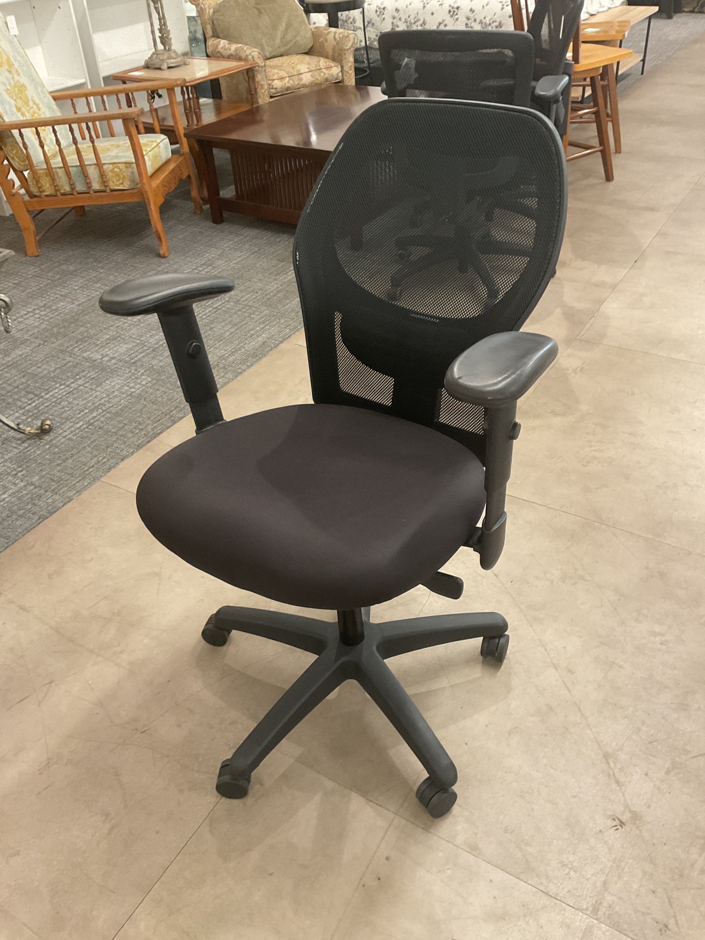 Fiora Furniture Office Chair