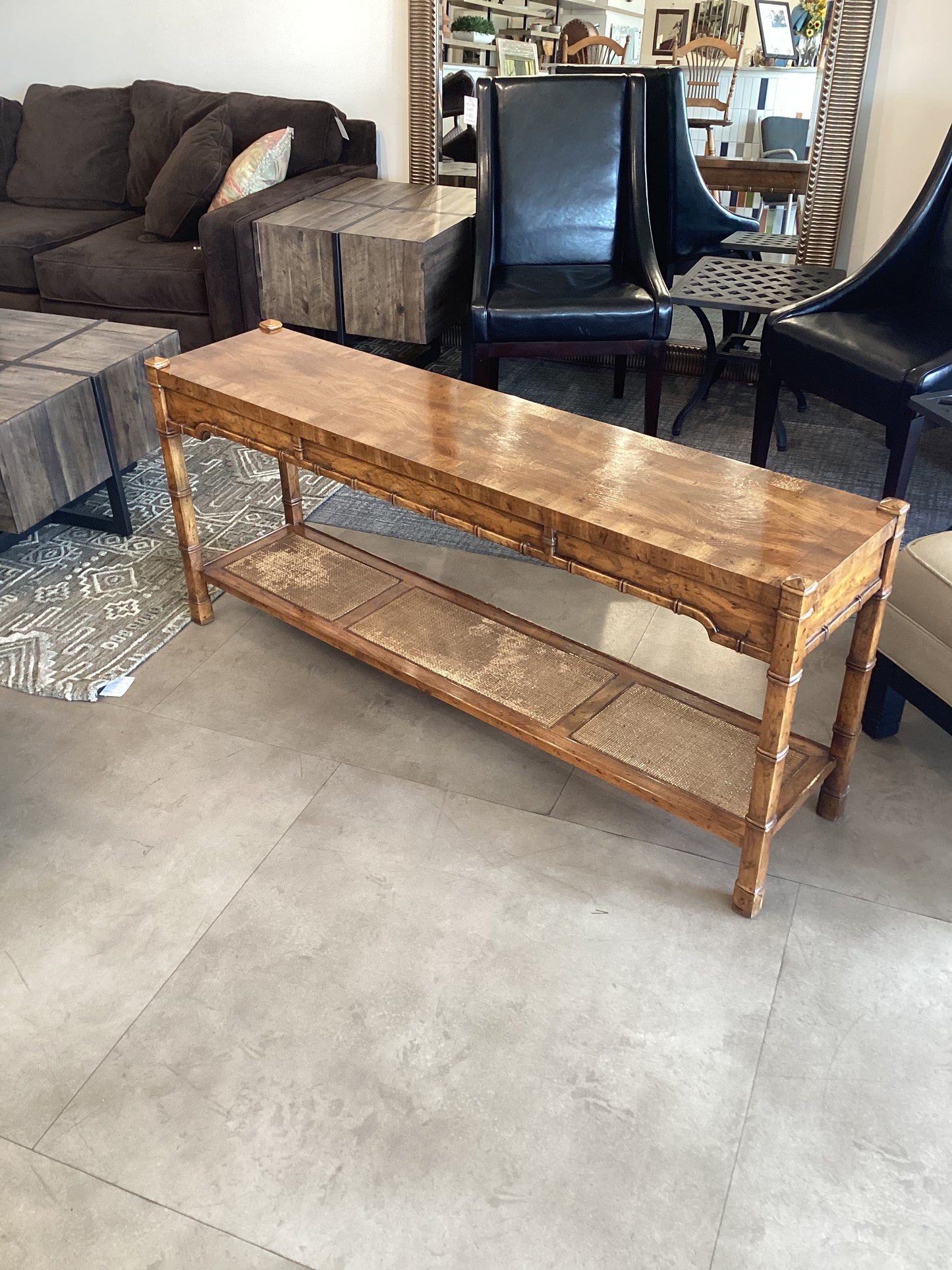 DH Hall Console