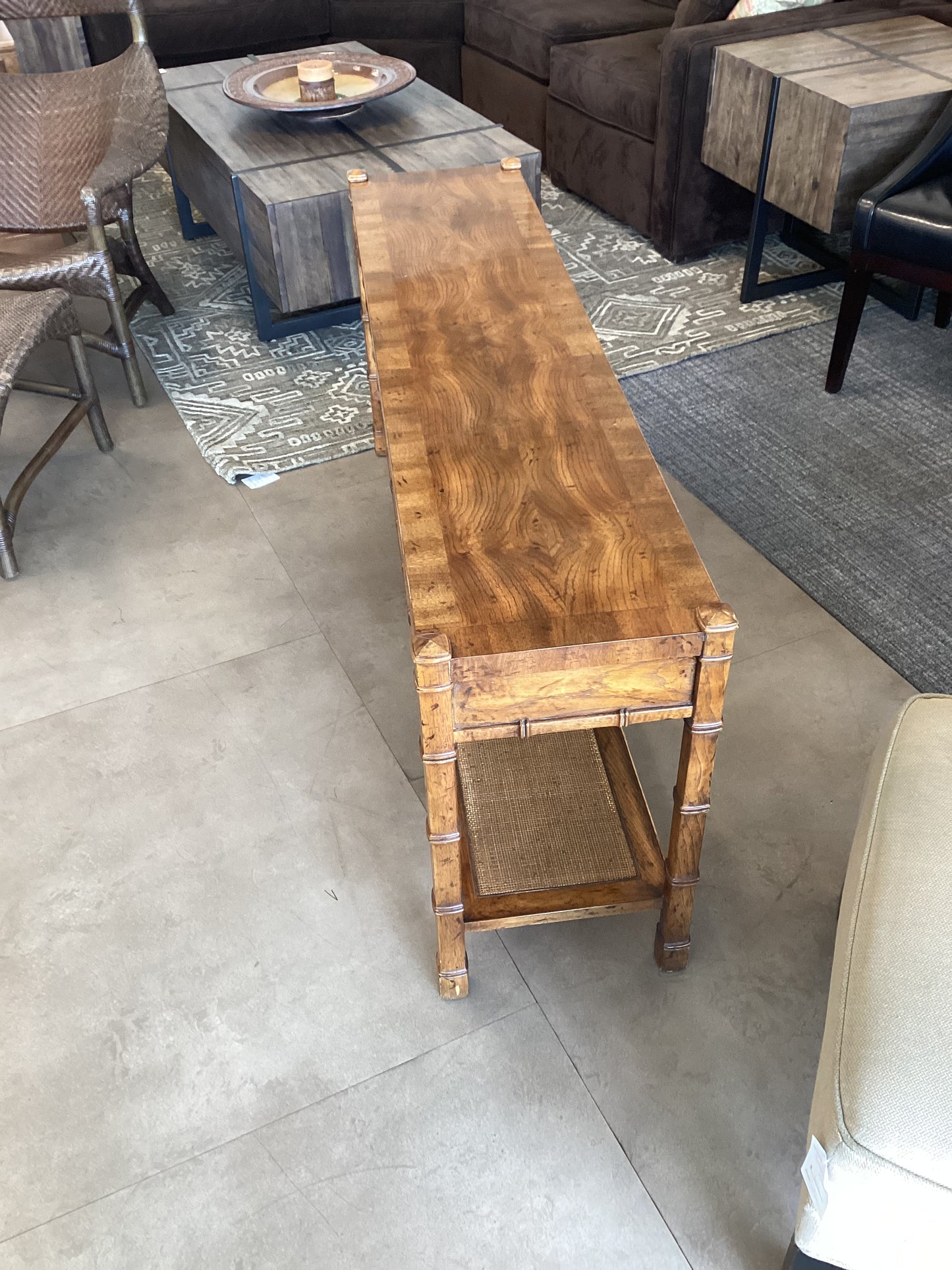 DH Hall Console