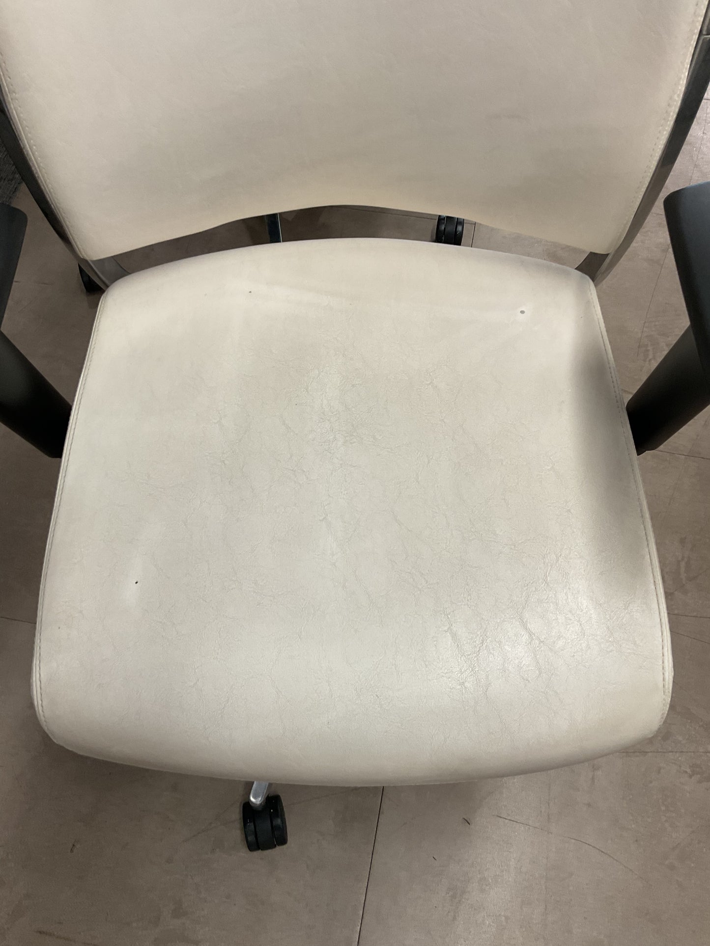 Synchro-tilt Office Chair