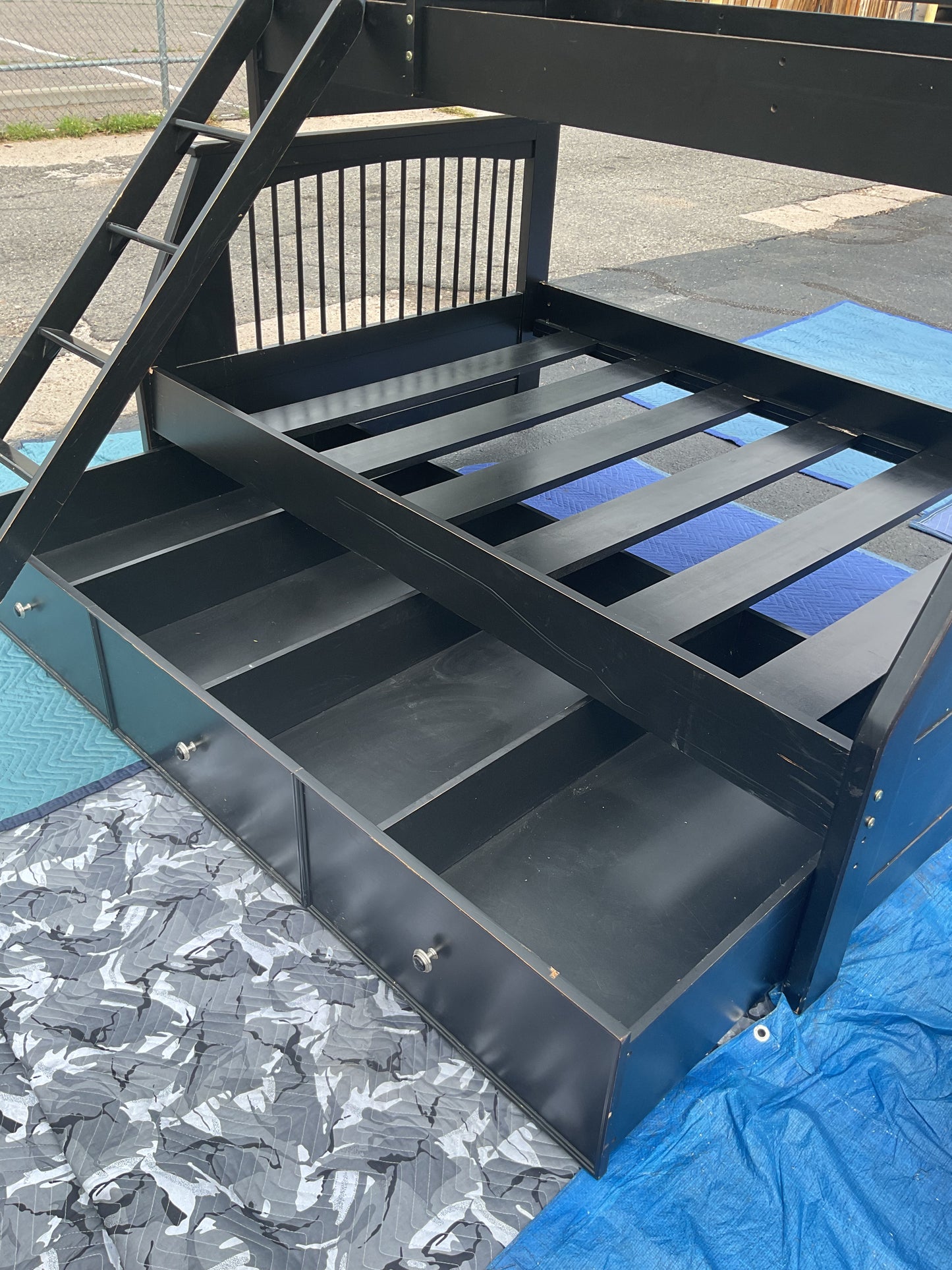Full/Twin Bunk Bed (B255)