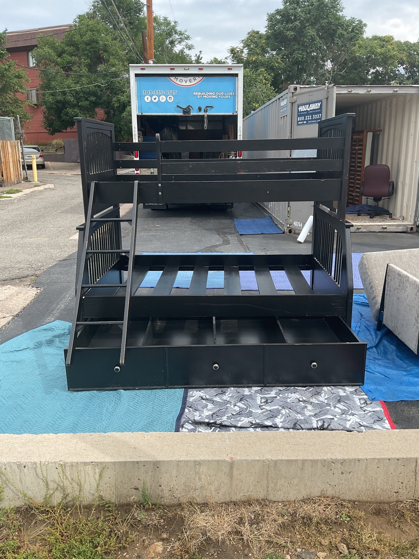 Full/Twin Bunk Bed (B255)