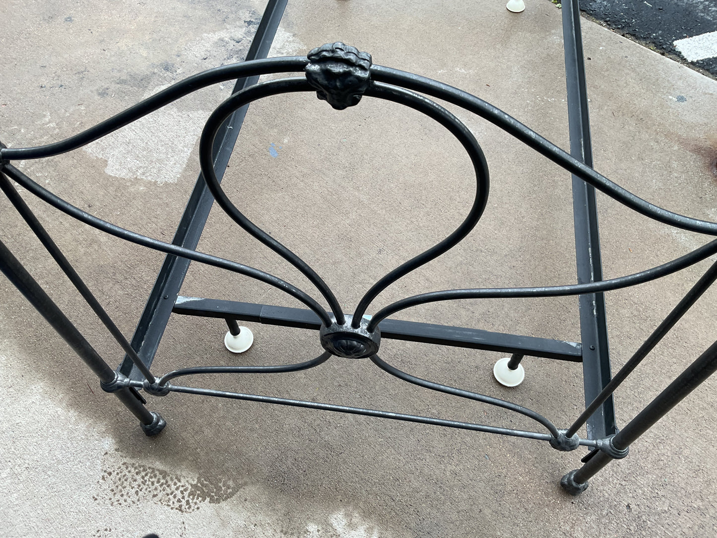 Iron Twin Headboard & Frame (B169)