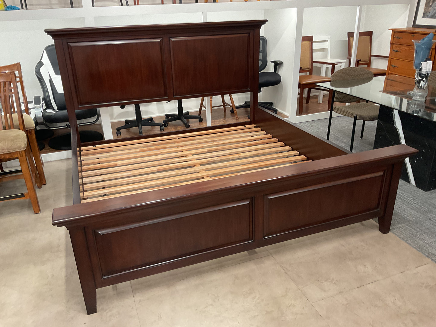 Dark Stained King Bed Frame (B171)