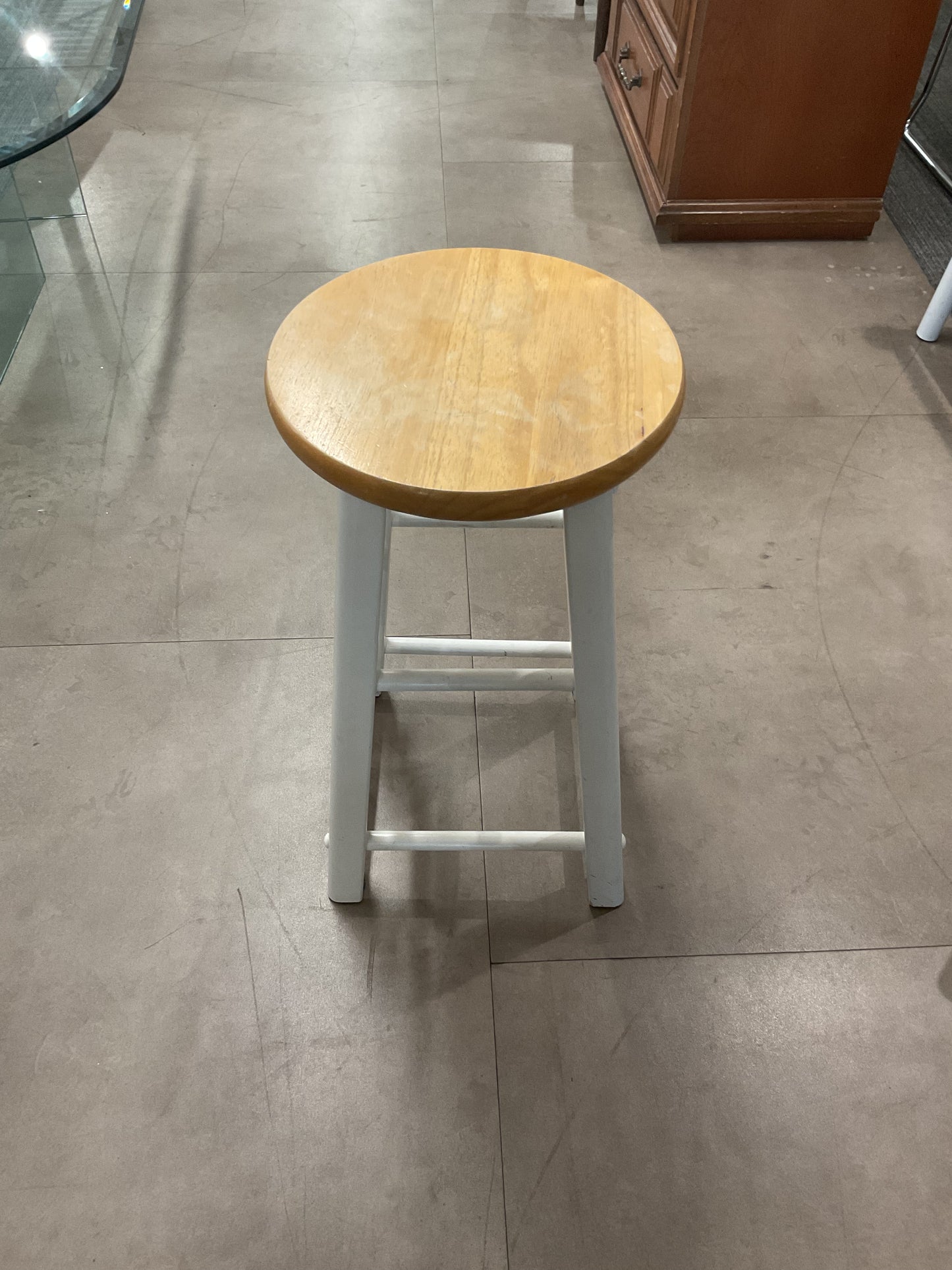 Casual White Stool
