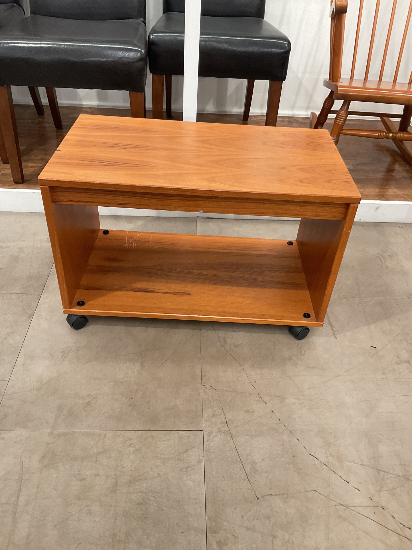 Small Roll Table