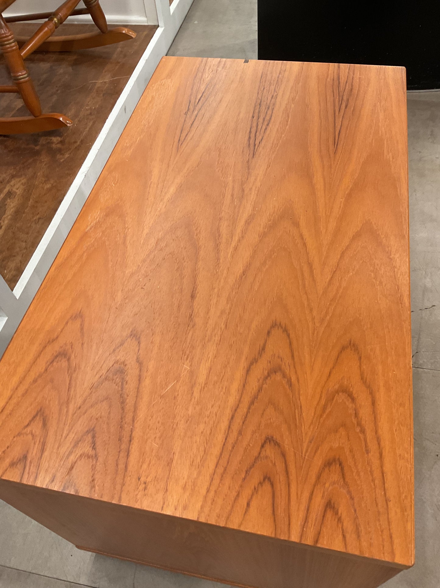 Small Roll Table