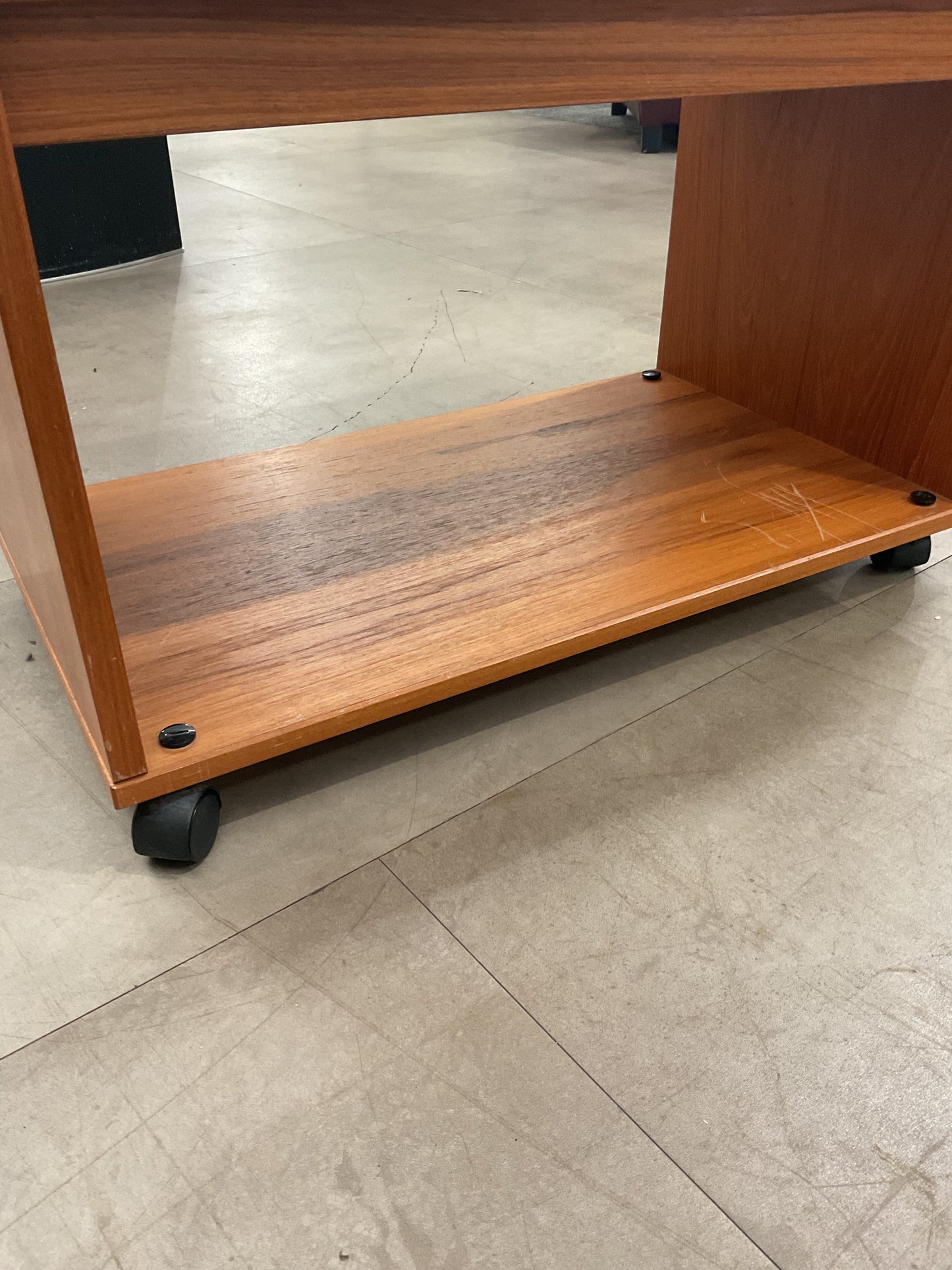 Small Roll Table