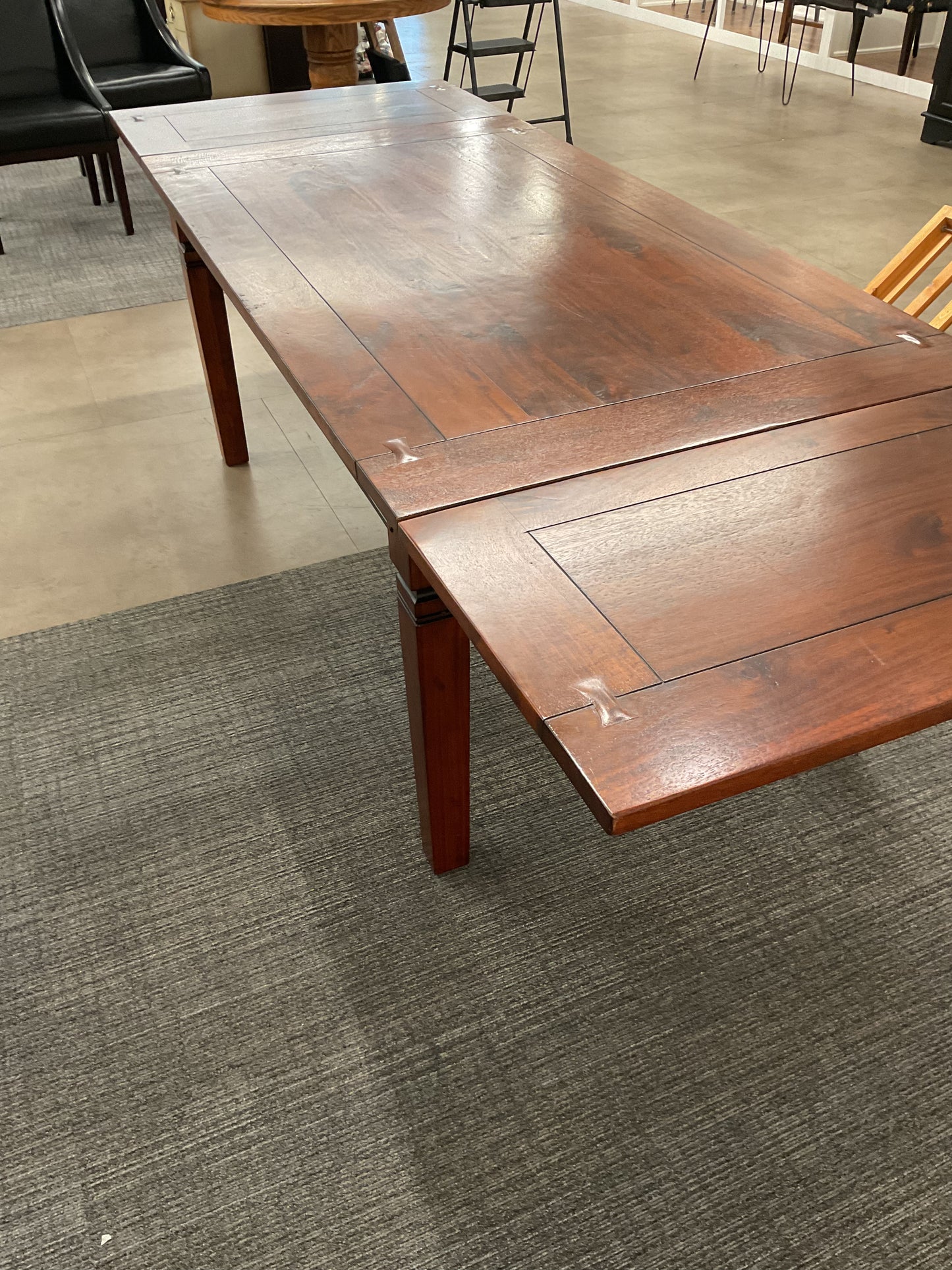 Stein Table