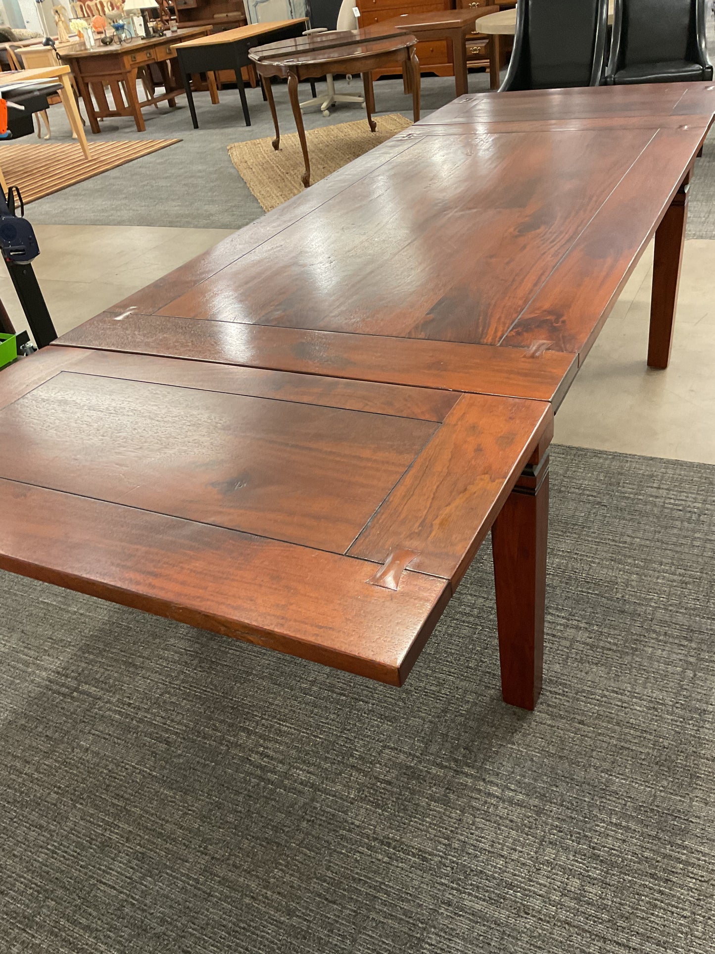 Stein Table