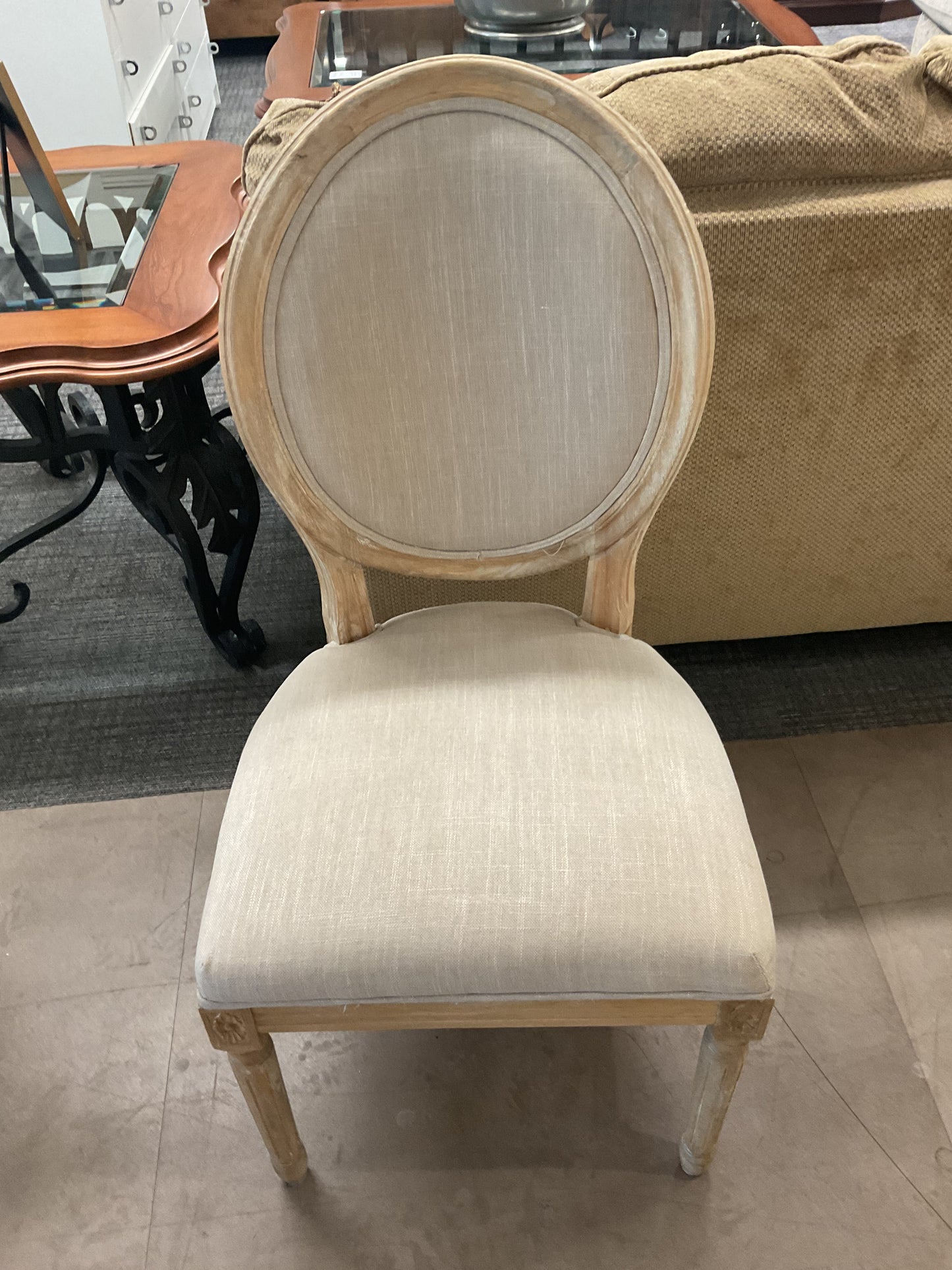 Round Back Chair