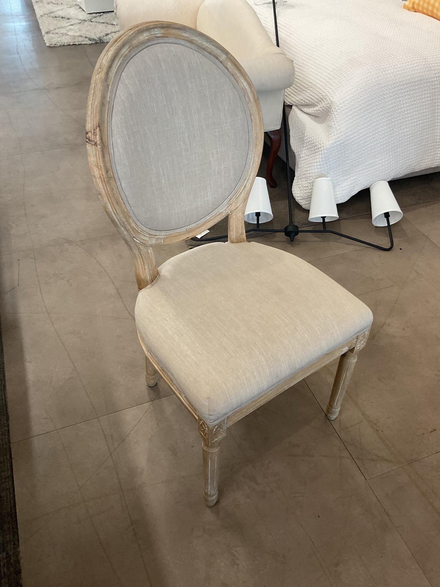 Round Back Chair
