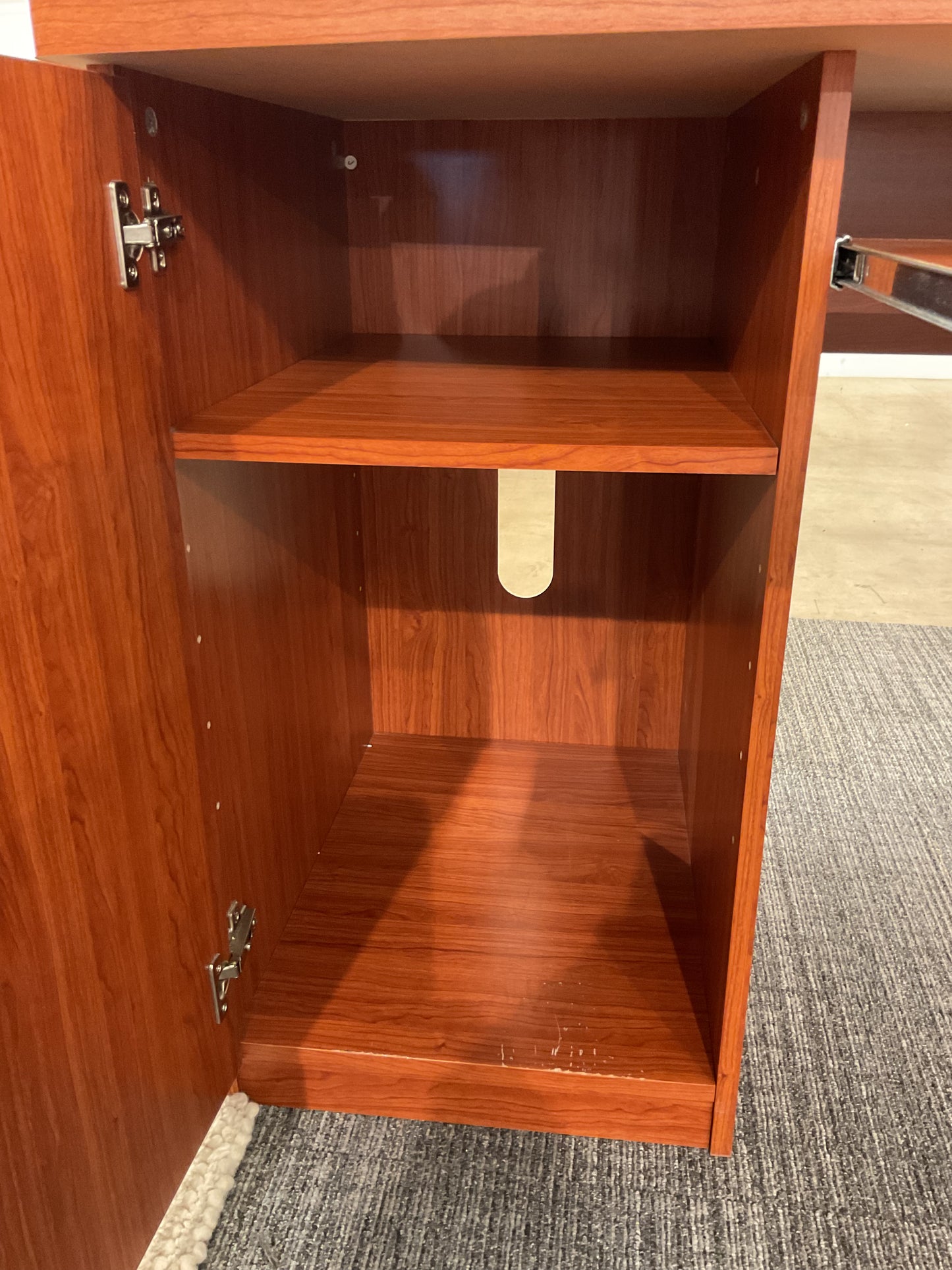 Office Desk With Hutch