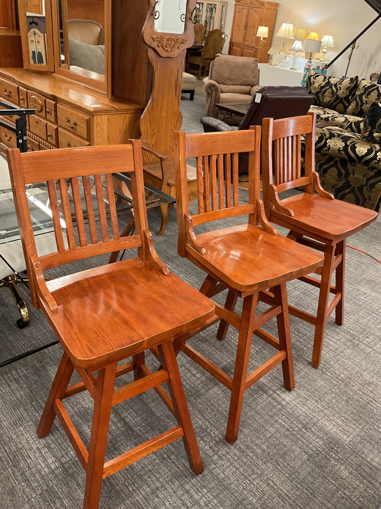 Wood Swivel Chair