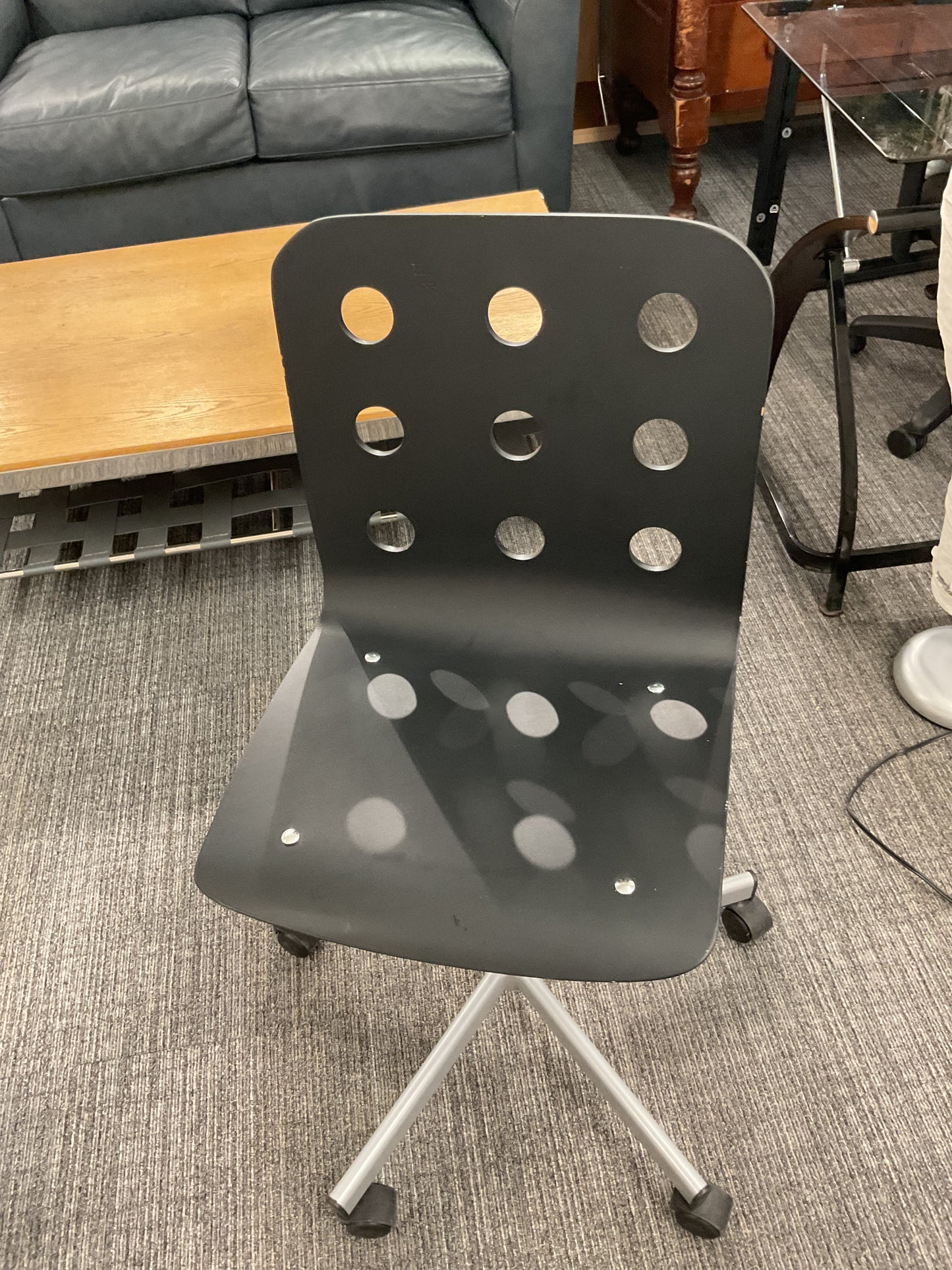Basic Office Chair