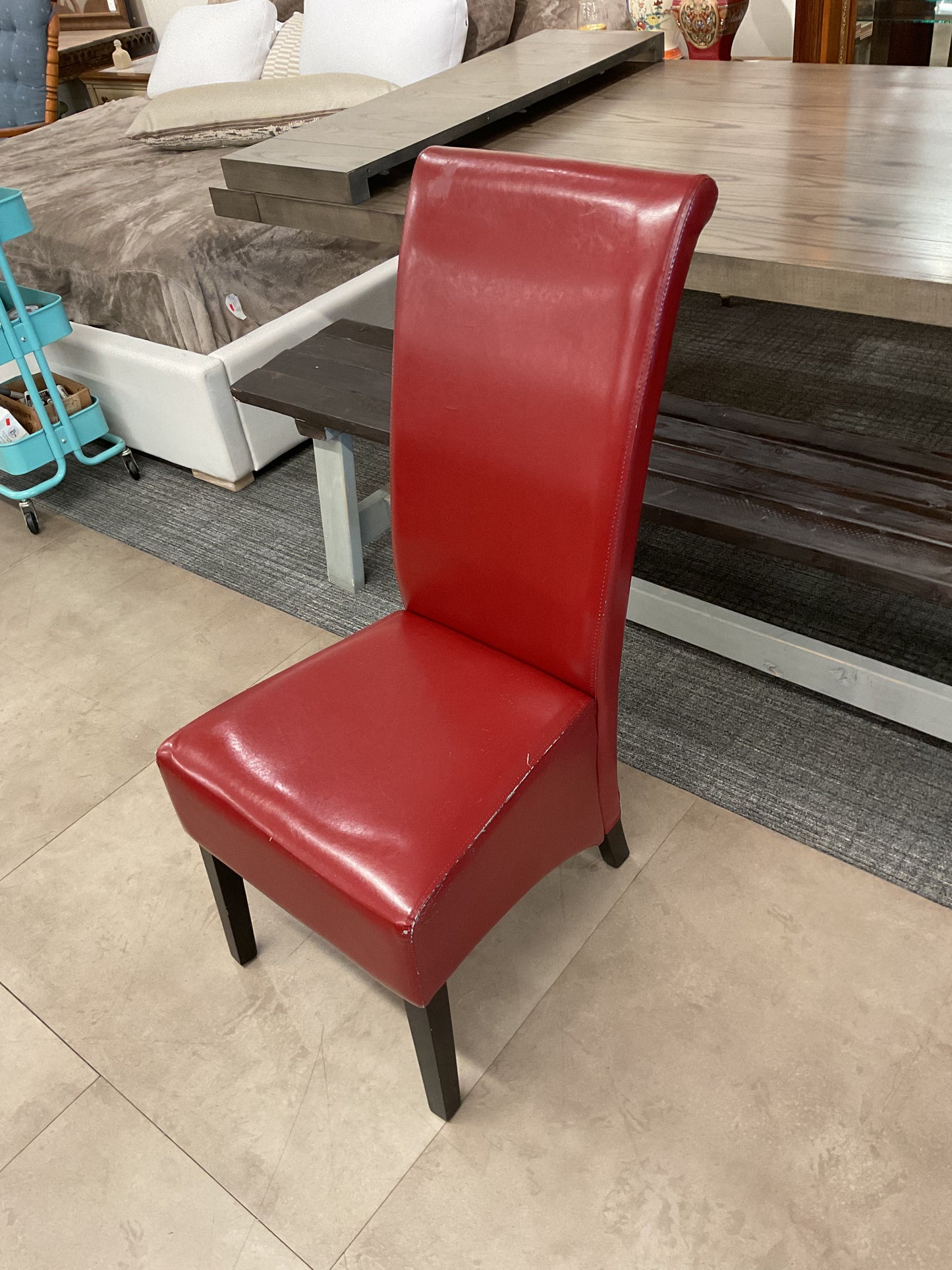 Red Lipstick Chair