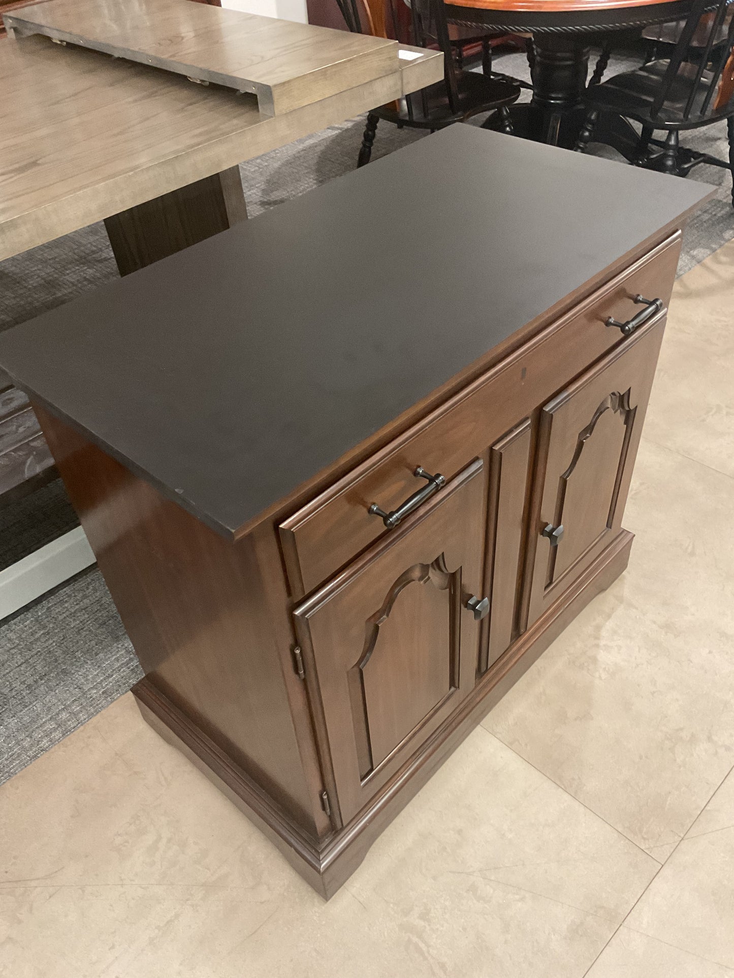 Harden Rolling Buffet/Island