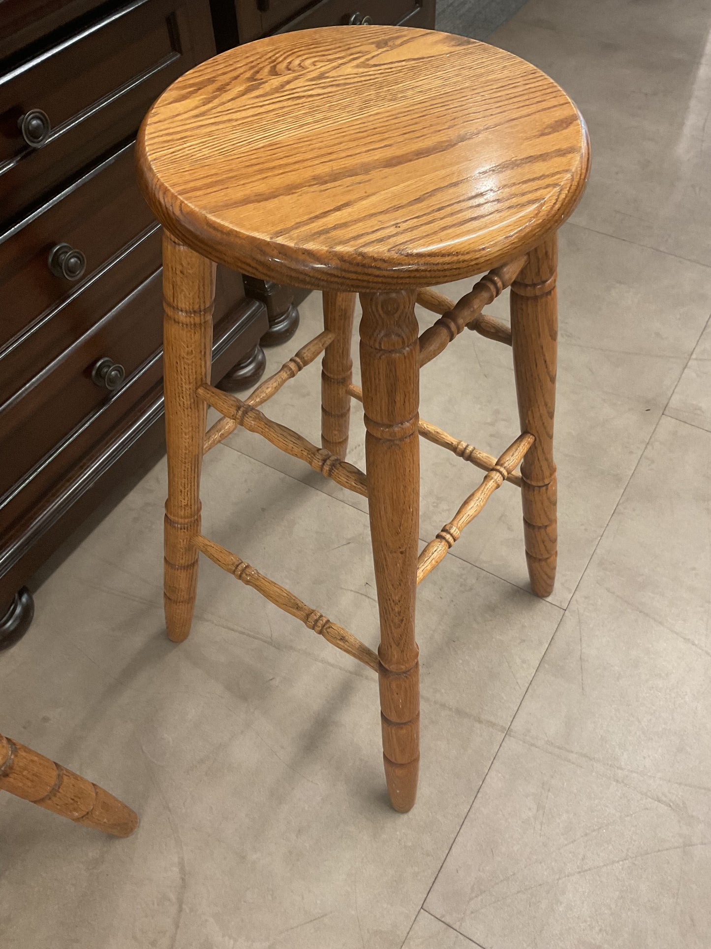 Paw Paws Stool
