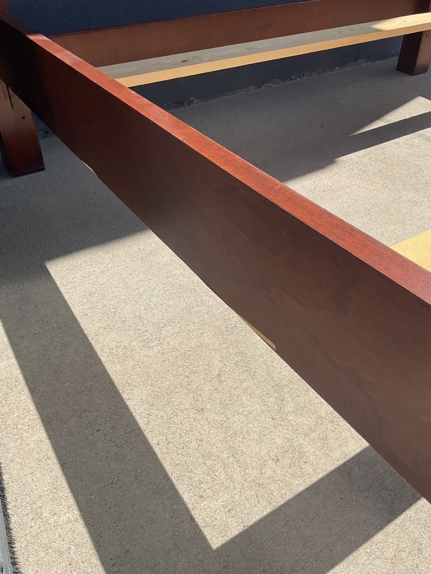 Pennsylvania House Queen Bed Frame (B172)