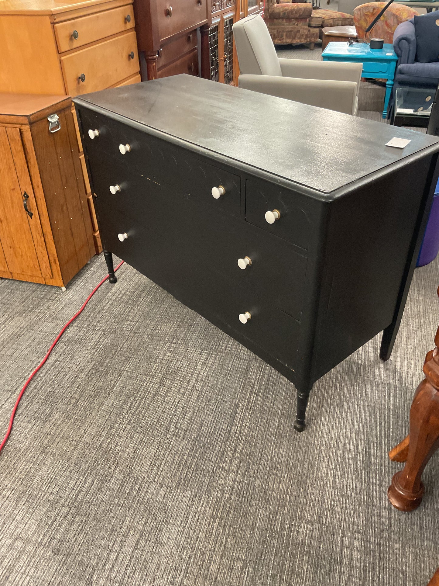 White Knob Dresser