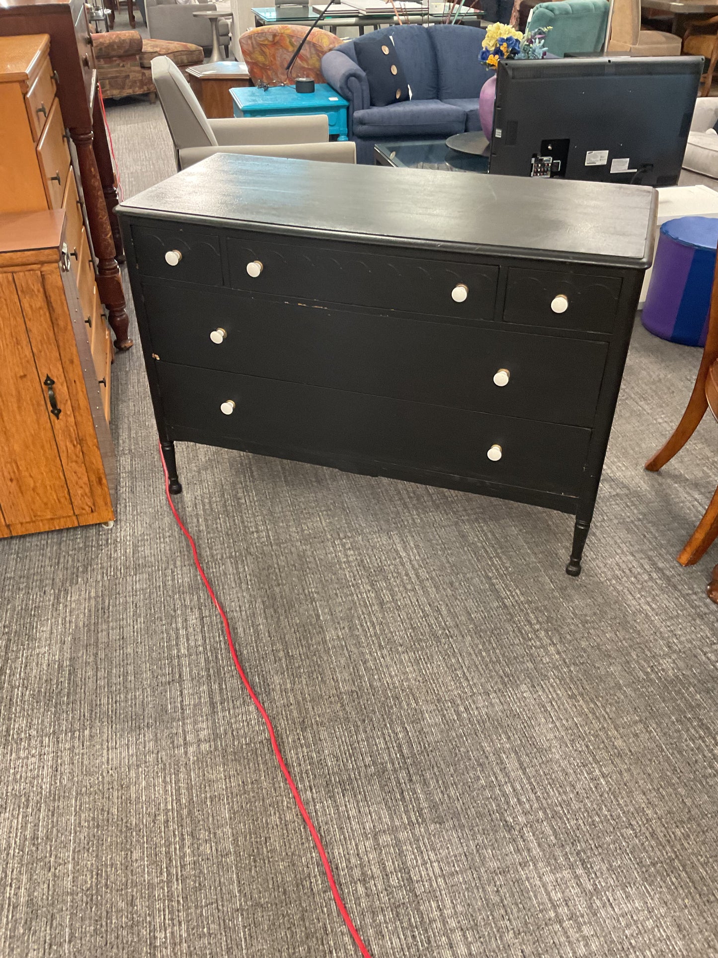 White Knob Dresser