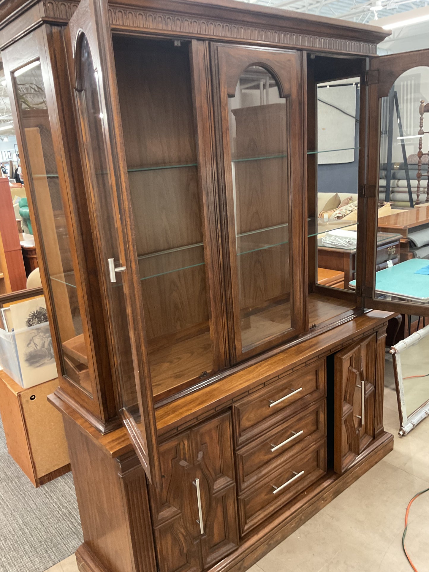 Timeless Hutch