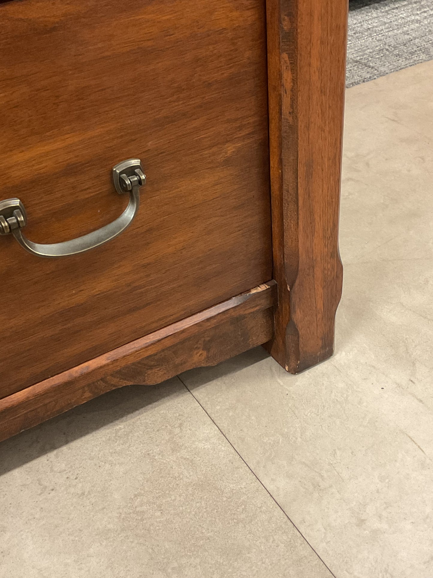 Auburn Extendable Work Station