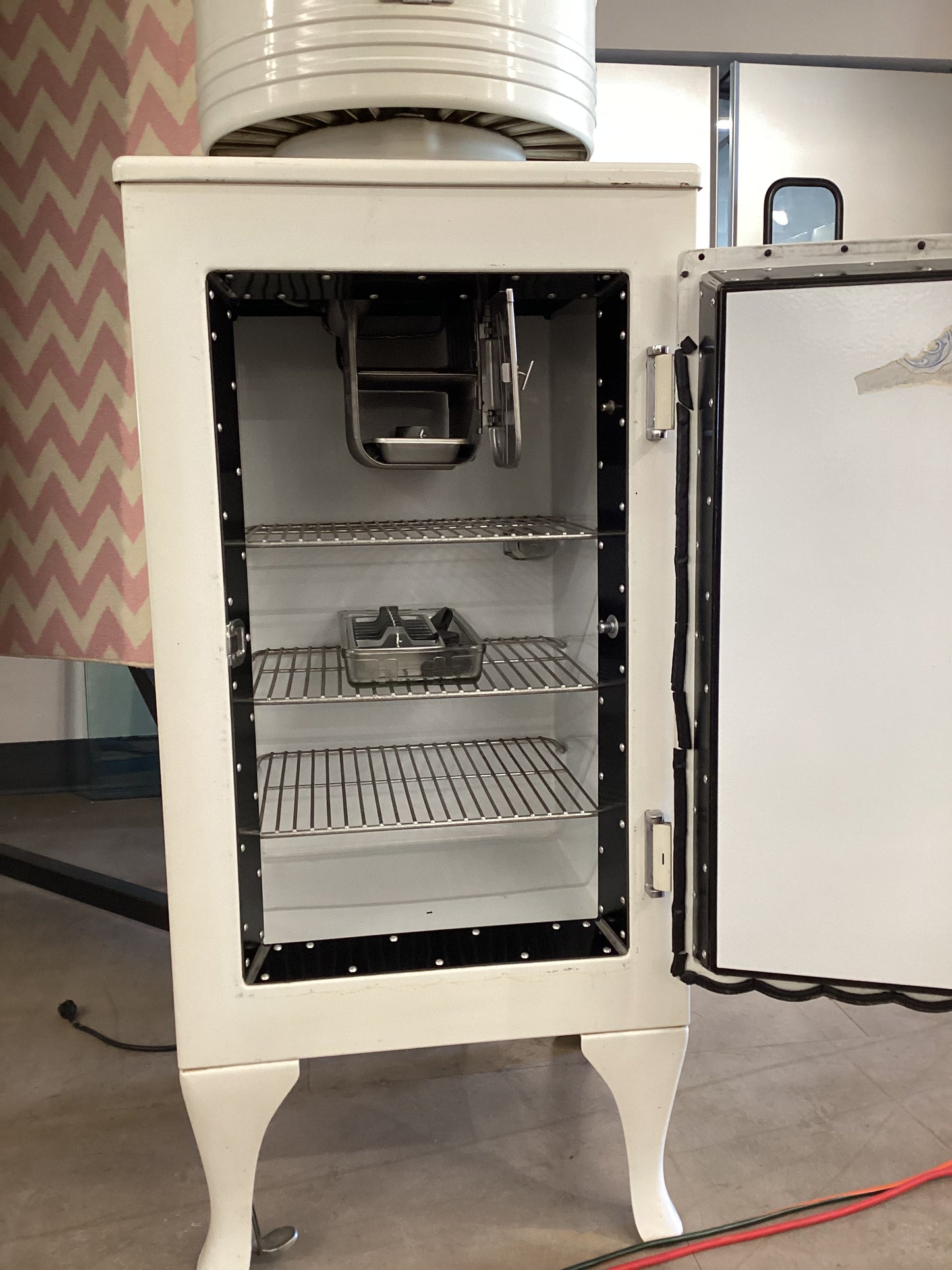 Blast from the Past Working Refrigerator