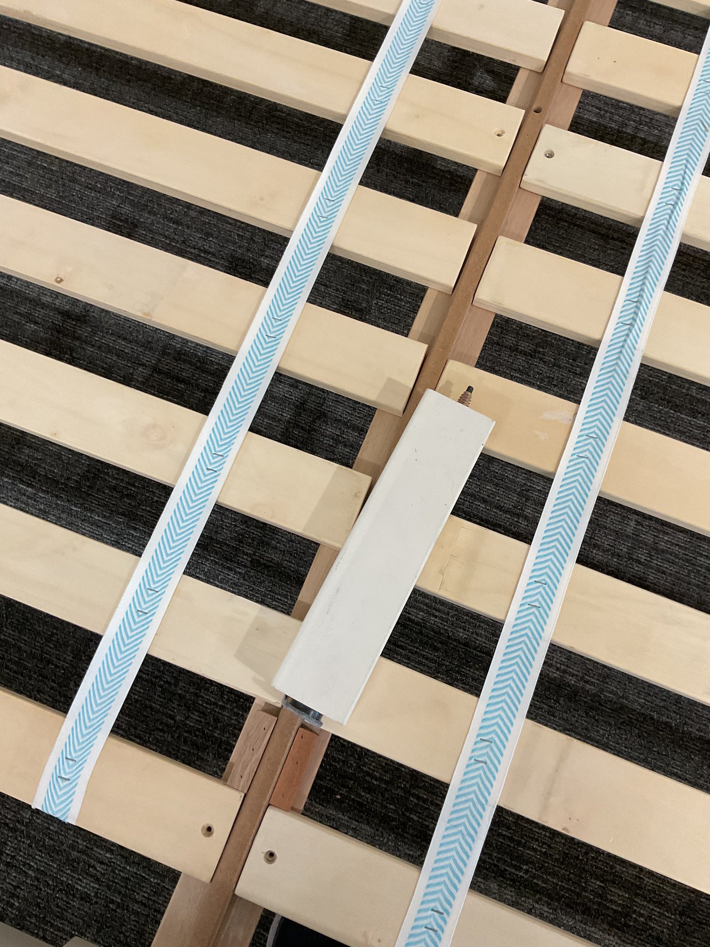 W.E King Platform Frame White (B189)
