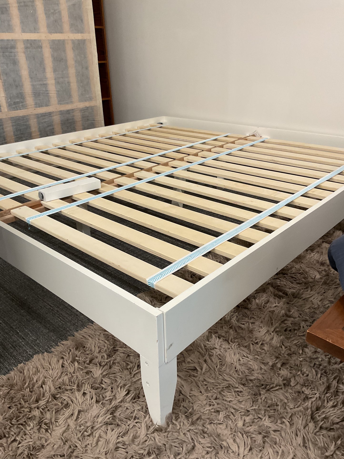 W.E King Platform Frame White (B189)