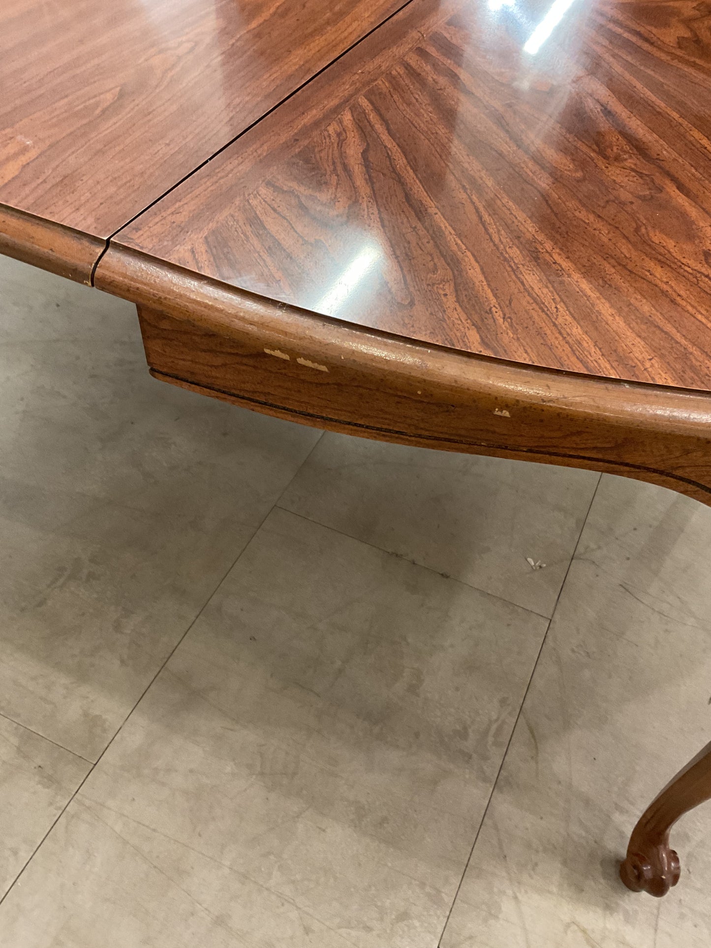 Arrowhead Table