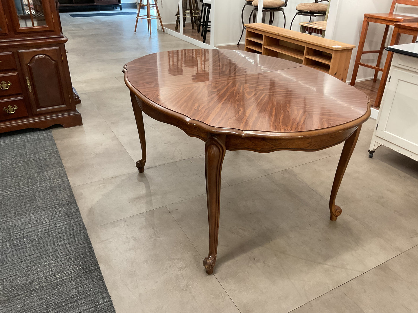 Arrowhead Table
