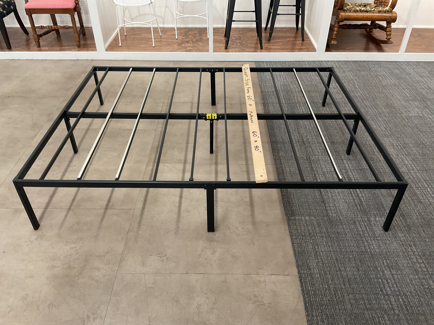 Black Queen frame (B287)