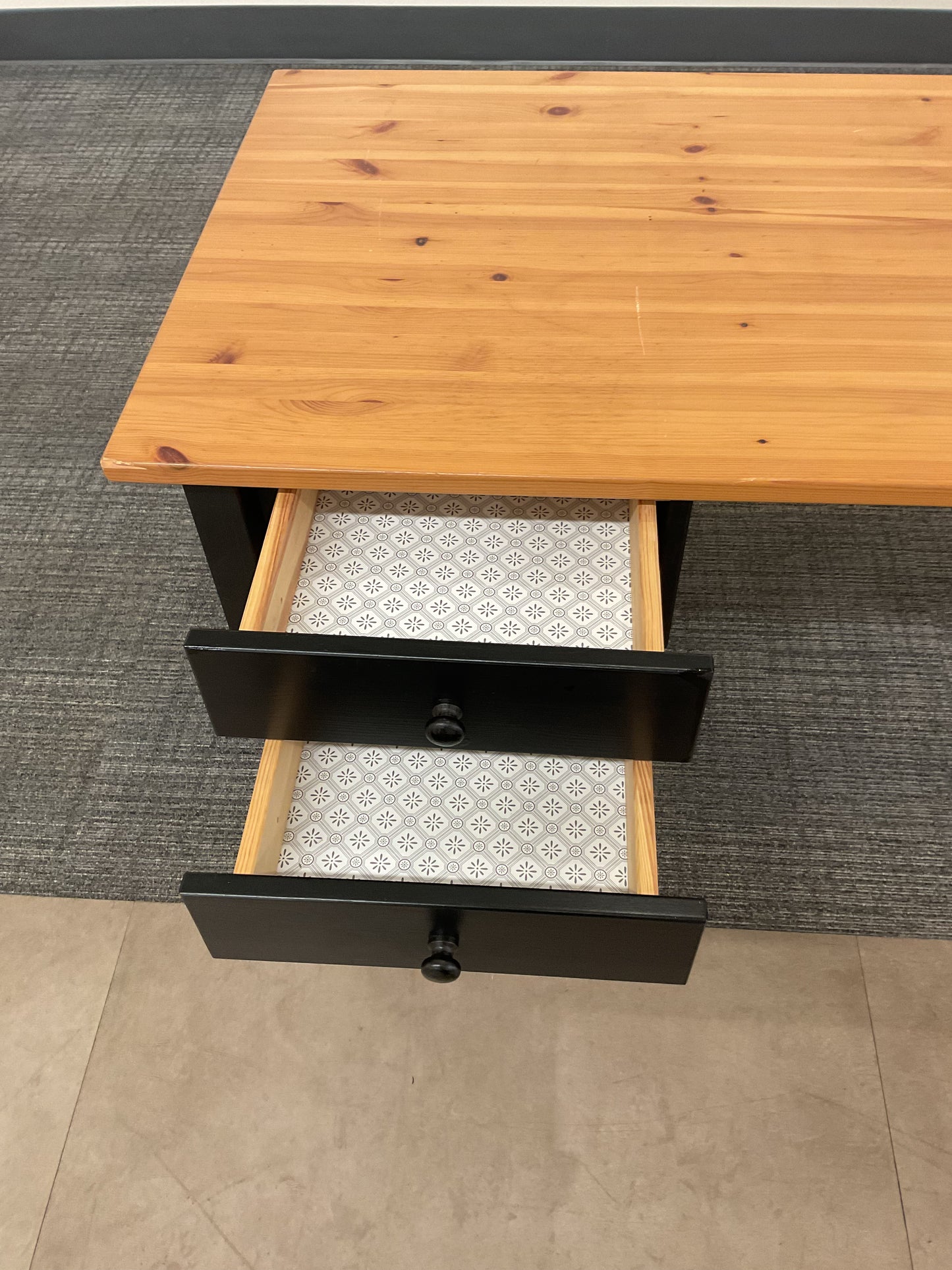 Creative station desk