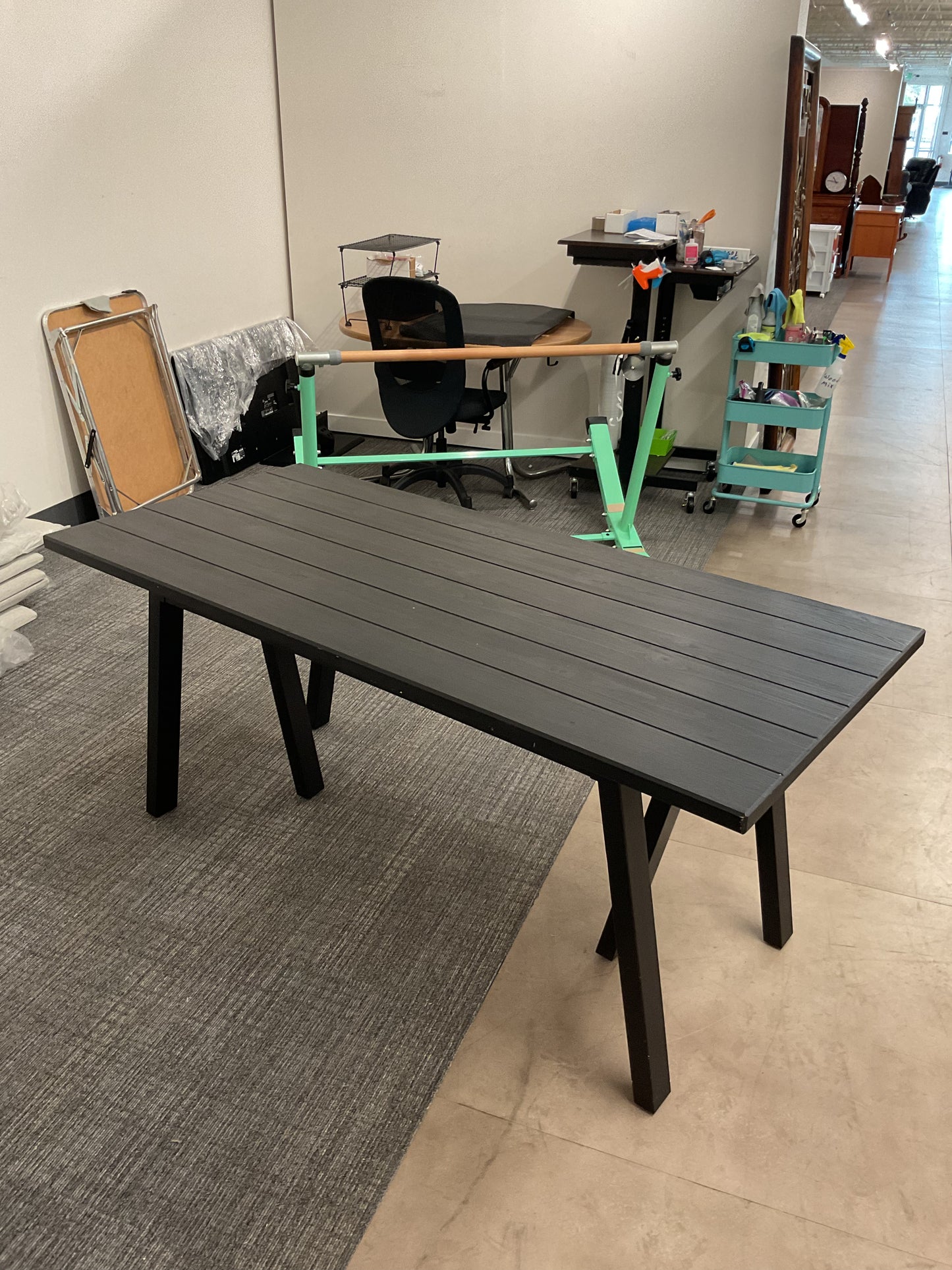Cute black table