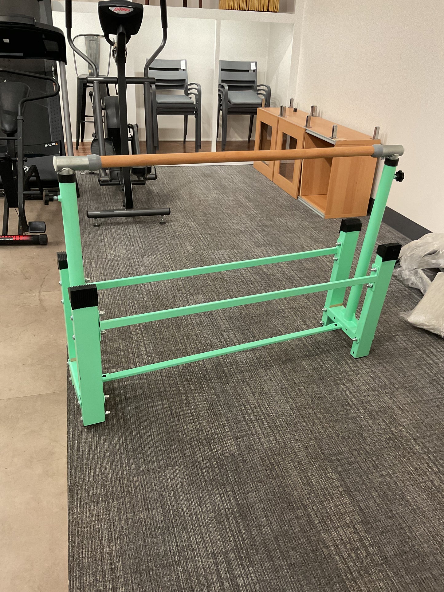 Horizontal training bar